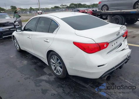 2015 Infiniti Q50 Premium z USA, uszkodzony, nr VIN JN1BV7AP0FM349887